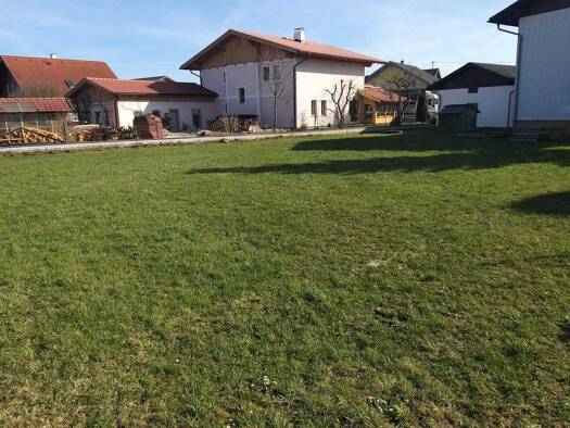 Grundstück zum Kauf 89.000 € 676 m² Grundstück Neukirchen an der Enknach 5145