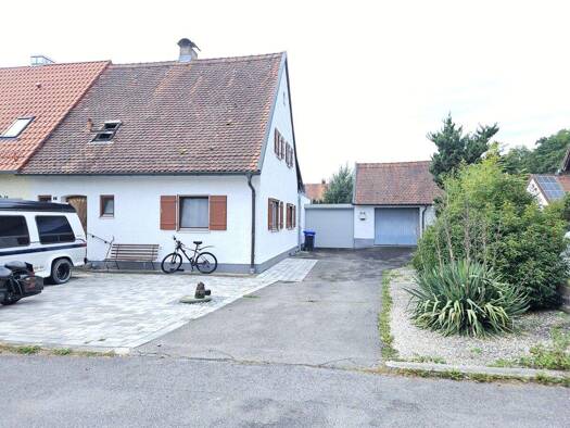 Doppelhaushälfte zum Kauf 359.000 € 5 Zimmer 134 m² 657 m² Grundstück frei ab sofort Tüßling 84577