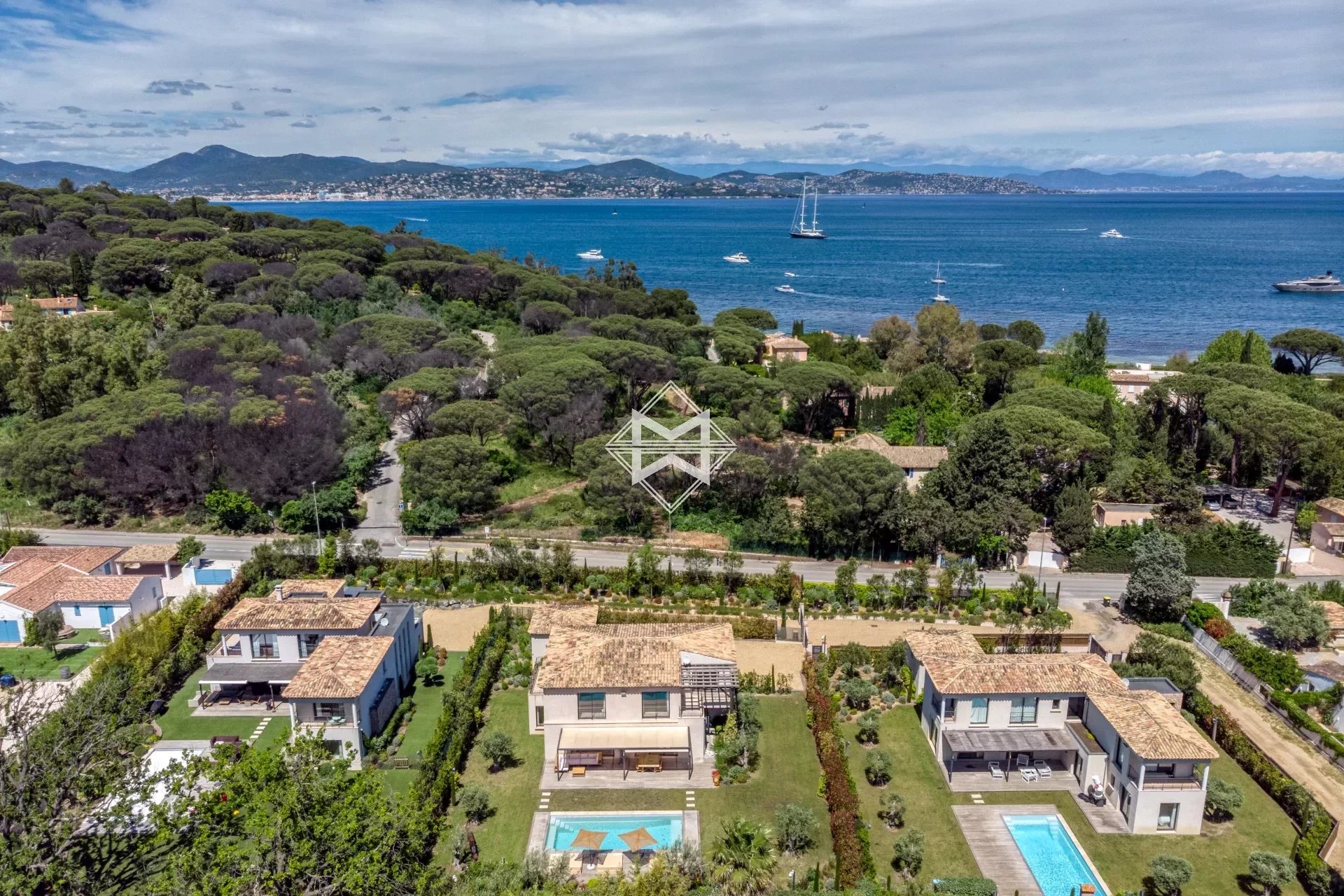 Villa zur Miete provisionsfrei 120.000 € 6 Zimmer 230 m²<br/>Wohnfläche 1.330 m²<br/>Grundstück Zone Est Diffuse Saint-Tropez 83990