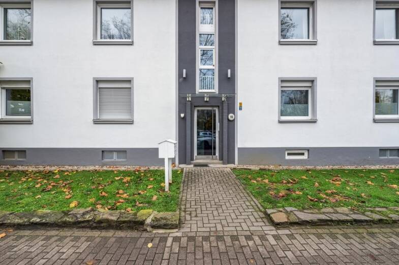 Wohnung zum Kauf provisionsfrei 189.000 € 2 Zimmer 63,7 m² Dachgeschoss, 2. Geschoss Wittekindstraße 19 Rüttenscheid Essen 45131