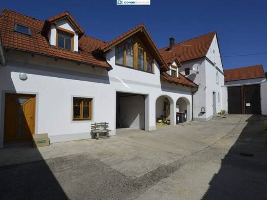 Haus zum Kauf 460.000 € 7 Zimmer 200,3 m² 1.134 m² Grundstück Langenlois 3550