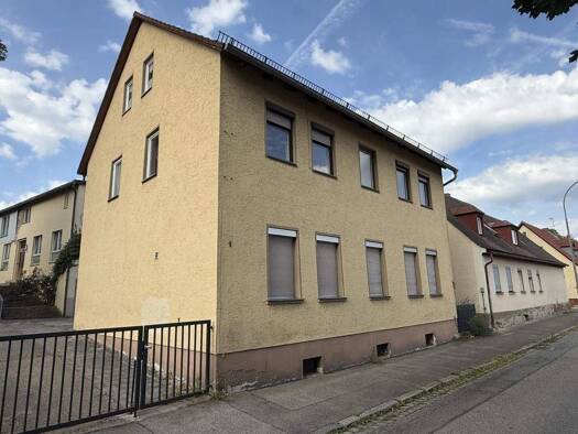 Haus zum Kauf 395.000 € 7 Zimmer 150 m² 737 m² Grundstück Ansbach 91522
