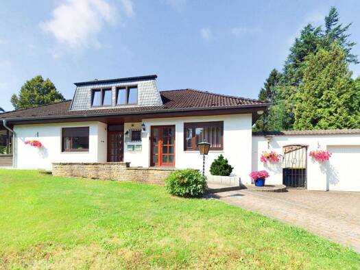 Mehrfamilienhaus zum Kauf provisionsfrei 830.000 € 5 Zimmer 207 m² 922 m² Grundstück Ahrensburg 22926