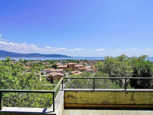 Haus zum Kauf 940.000 € 5 Zimmer 185 m² 2.600 m² Grundstück frei ab sofort Toscolano Maderno 25088