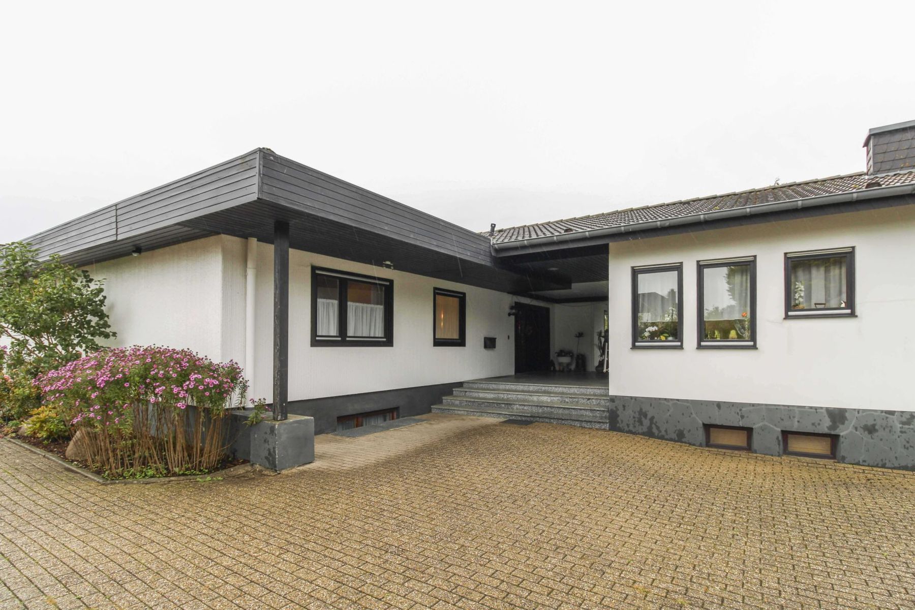 Bungalow zum Kauf 485.000 € 9 Zimmer 193,5 m²<br/>Wohnfläche 2.485 m²<br/>Grundstück Konzen Monschau 52156