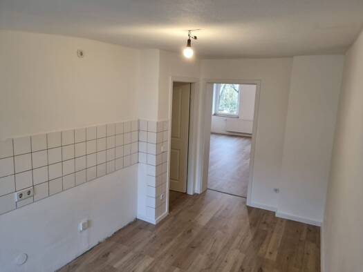 Wohnung zur Miete 490 € 2,5 Zimmer 62 m² Geschoss 2/3 frei ab sofort Duissern Duisburg 47058