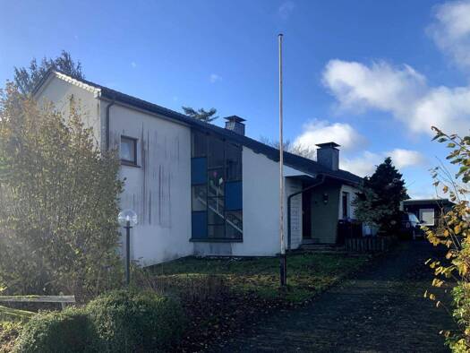 Mehrfamilienhaus zum Kauf 274.000 € 11 Zimmer 210 m² 1.856 m² Grundstück Madfeld Brilon 59929