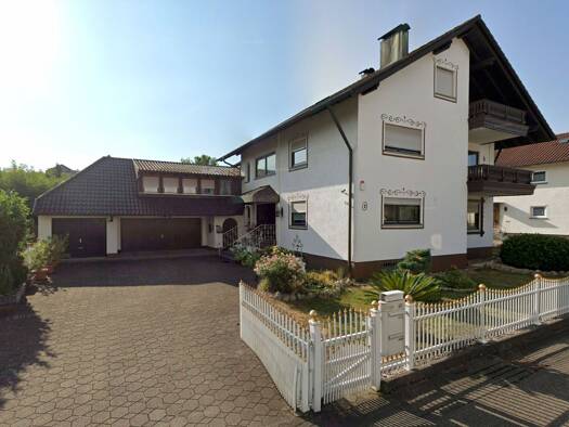 Mehrfamilienhaus zum Kauf 748.000 € 8 Zimmer 312 m² 956 m² Grundstück Im Katzenfeld 2 Önsbach Achern 77855