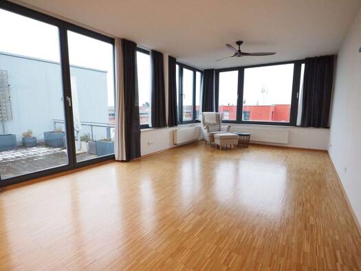 Maisonette zur Miete 2.220 € 5 Zimmer 145,4 m² 2. Geschoss frei ab 01.02.2026 Südstadt Fürth 90763