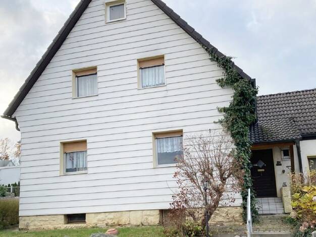 Einfamilienhaus zum Kauf 485.000 € 7 Zimmer 125 m² 748 m² Grundstück Roter Hügel Bayreuth 95445