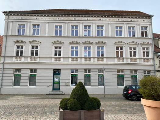Bürogebäude zur Miete provisionsfrei 1.900 € 18 Zimmer 418,4 m² Bürofläche Havelberg Havelberg 39539