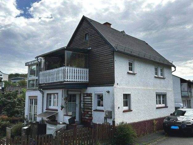 Einfamilienhaus zum Kauf 175.000 € 8 Zimmer 120 m² 538 m² Grundstück frei ab sofort Bechlingen Aßlar 35614