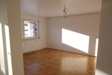 Wohnung zur Miete 820 € 3,5 Zimmer 82 m² Geschoss 2/2 frei ab 01.09.2025 Isny Isny im Allgäu 88316