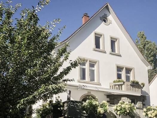 Haus zur Miete 2.700 € 6 Zimmer 195 m² 279 m² Grundstück frei ab 01.04.2026 Überlingen 88662