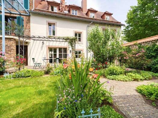 Einfamilienhaus zum Kauf 620.000 € 8 Zimmer 255 m² 330 m² Grundstück Wadern 66687