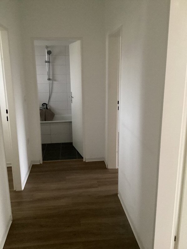 Wohnung zur Miete 762 € 2 Zimmer 53,3 m²<br/>Wohnfläche 2.<br/>Geschoss 04.02.2025<br/>Verfügbarkeit Hammarskjöldring 140 Niederursel Frankfurt am Main 60439