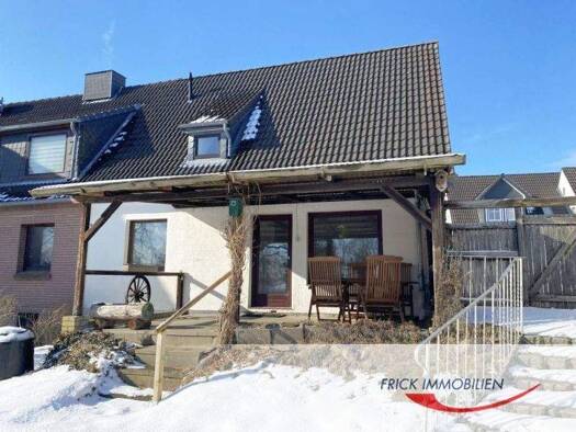 Doppelhaushälfte zum Kauf 189.000 € 4 Zimmer 88 m² 922 m² Grundstück frei ab sofort Lensahn 23738