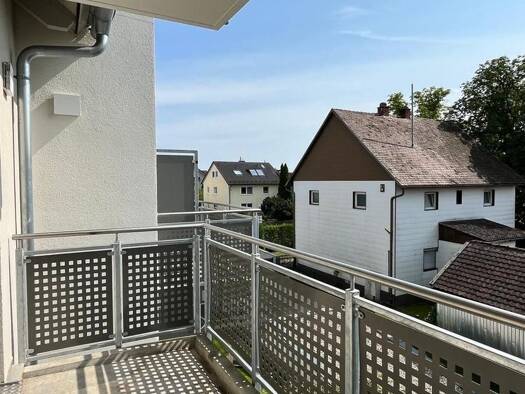 Wohnung zur Miete 1.300 € 3 Zimmer 82,8 m² Dachgeschoss, 2. Geschoss frei ab 01.09.2025 Kreuzstraße 1-1a Mammendorf 82291