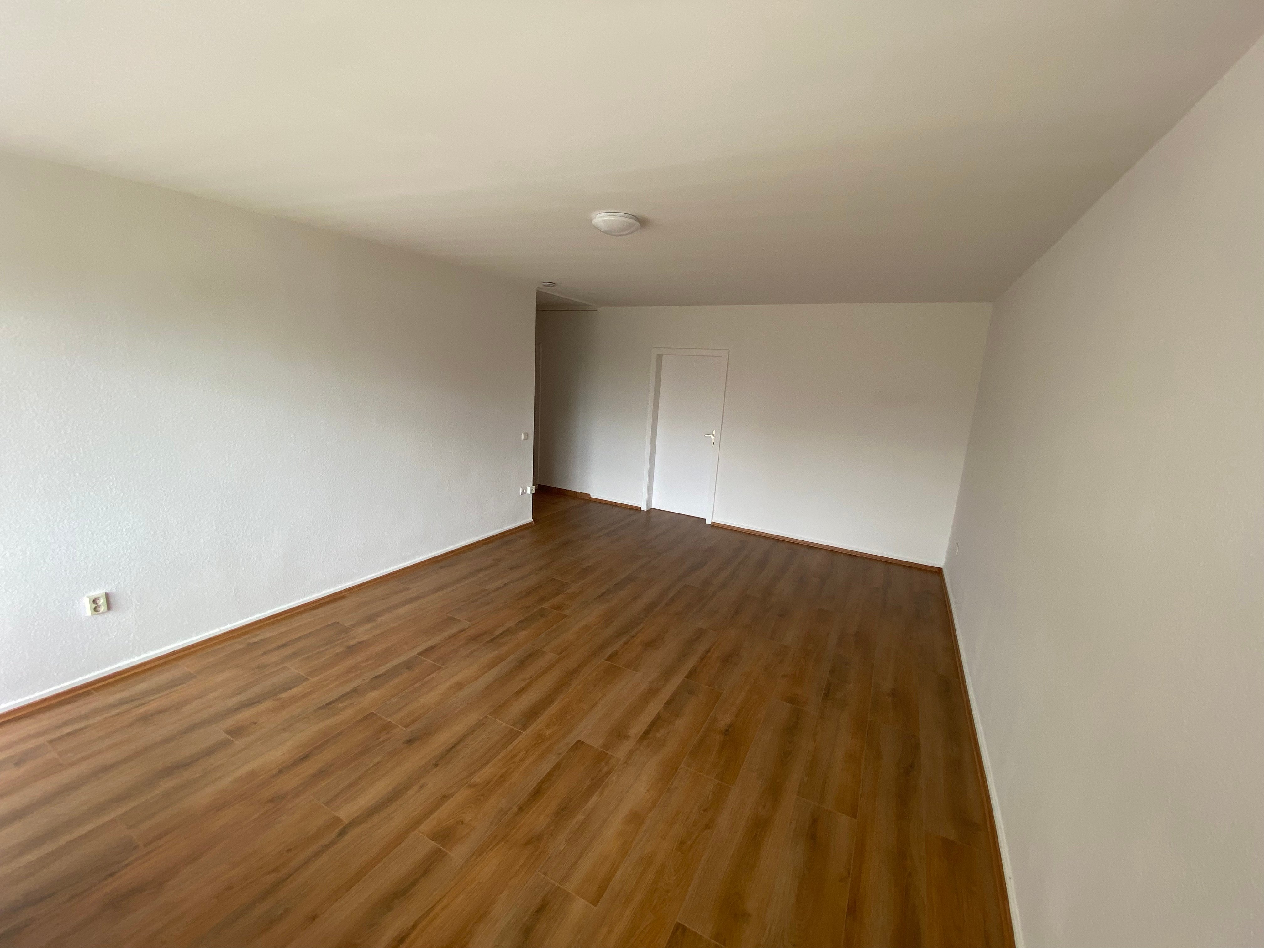 Wohnung zur Miete 800 € 3 Zimmer 76 m²<br/>Wohnfläche 1.<br/>Geschoss Dresdener straße Kierberg Brühl 50321