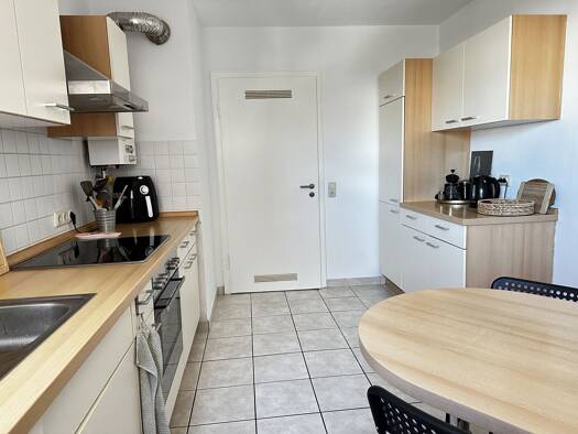 Wohnung zur Miete 870 € 2 Zimmer 67 m² 4. Geschoss frei ab 01.09.2026 Wiesbaden Rheingauviertel, Hollerborn 65183