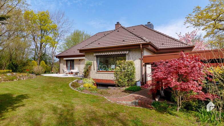 Bungalow zum Kauf 1.400.000 € 5 Zimmer 120 m² 7.300 m² Grundstück Bad Bramstedt / OT Hitzhusen 24576