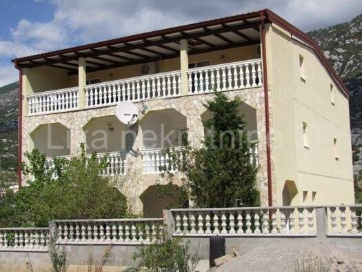 Einfamilienhaus zum Kauf 450.000 € 6 Zimmer 400 m² Karlobag 53288
