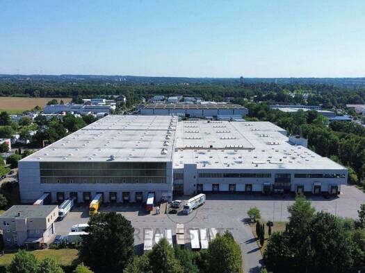 Lagerhalle zur Miete 18.600 m² Lagerfläche teilbar von 5.500 m² bis 18.600 m² Bad Oldesloe 23843