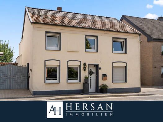 Einfamilienhaus zum Kauf 249.000 € 5 Zimmer 178,4 m² 701 m² Grundstück frei ab sofort Titz 52445