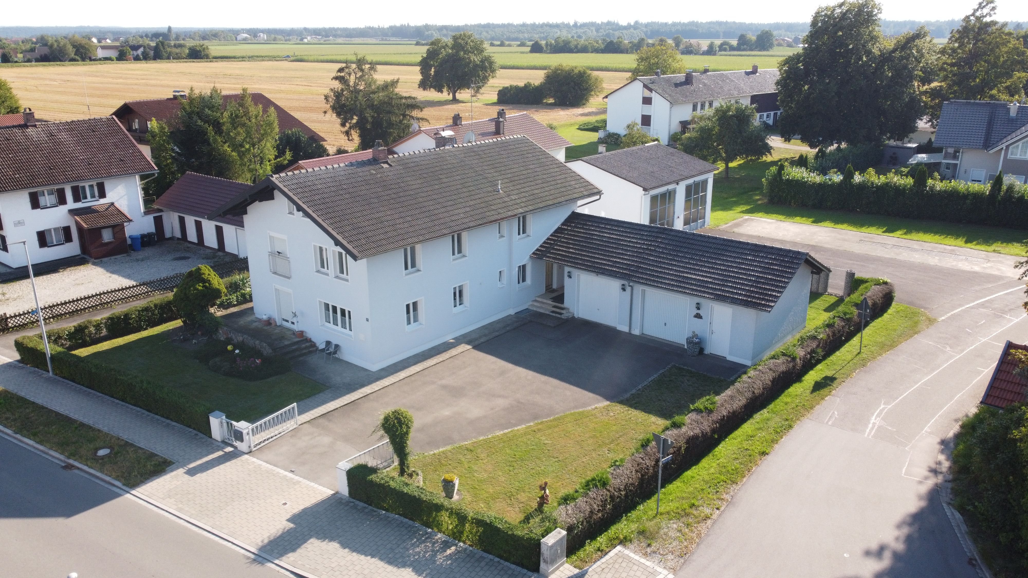 Mehrfamilienhaus zum Kauf 599.000 € 6 Zimmer 205 m²<br/>Wohnfläche 1.836 m²<br/>Grundstück ab sofort<br/>Verfügbarkeit Julbach Julbach 84387