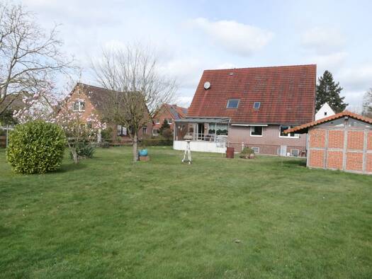 Einfamilienhaus zum Kauf 279.000 € 6 Zimmer 202 m² 1.577 m² Grundstück frei ab sofort Zum Wasserkamp 1 Borstel Neustadt am Rübenberge 31535