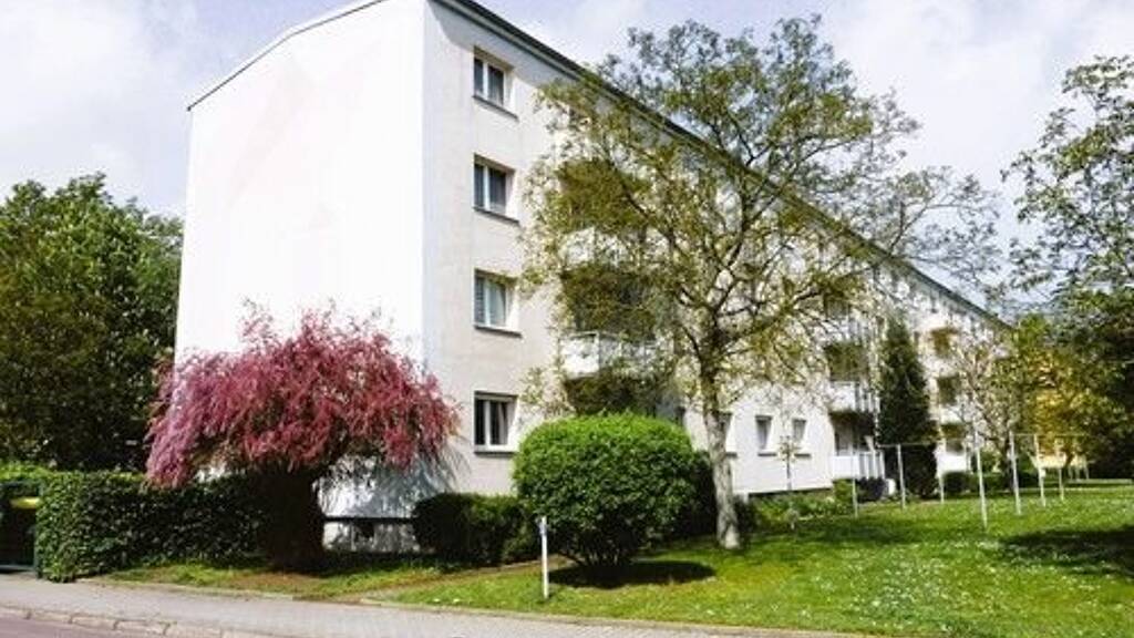 Wohnung zum Kauf 56.000 € 2 Zimmer 49,7 m² 3. Geschoss Markwerben Weißenfels 06667
