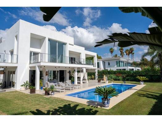 Villa zum Kauf 2.300.000 € 4 Zimmer 381 m² 1.218 m² Grundstück Benahavís 10840