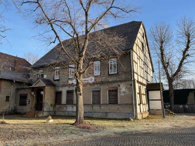 Haus zum Kauf 69.000 € 10 Zimmer 360 m² 6.814 m² Grundstück Uebigau Uebigau-Wahrenbrück 04938