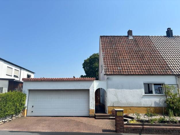 Doppelhaushälfte zum Kauf 139.900 € 4 Zimmer 90 m² 610 m² Grundstück Neustadt Neustadt b.Coburg 96465