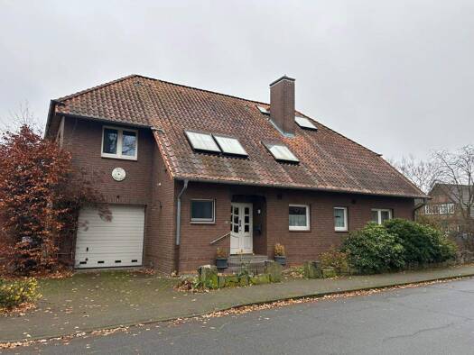 Einfamilienhaus zum Kauf 330.000 € 4,5 Zimmer 195 m² 718 m² Grundstück Suhlendorf 29562