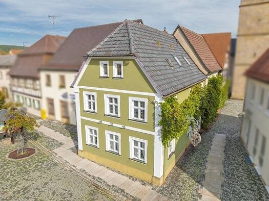 Mehrfamilienhaus zum Kauf 11 Zimmer 331 m² 214 m² Grundstück Baunach Baunach 96148