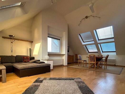 Wohnung zum Kauf provisionsfrei 390.000 € 4 Zimmer 117 m² 3. Geschoss frei ab sofort Seckenheim Mannheim 68239