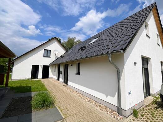 Wohnanlage zum Kauf als Kapitalanlage geeignet 795.000 € 320 m² 874 m² Grundstück Jembke 38477