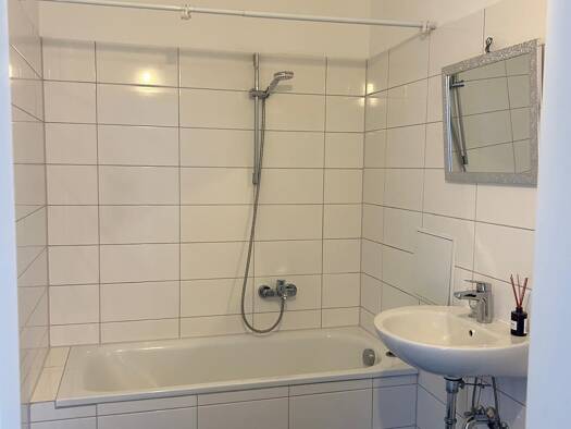 Wohnung zur Miete 1.050 € 3 Zimmer 77 m² Geschoss 10/11 Schillerstraße 11 Bischofsheim Maintal 63477