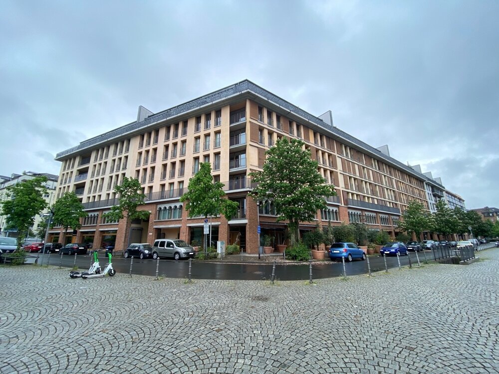 Restaurant zum Kauf provisionsfrei 750.000 € 209 m²<br/>Gastrofläche 564 m²<br/>Grundstück Sachsenhausen - Nord Frankfurt am Main 60594