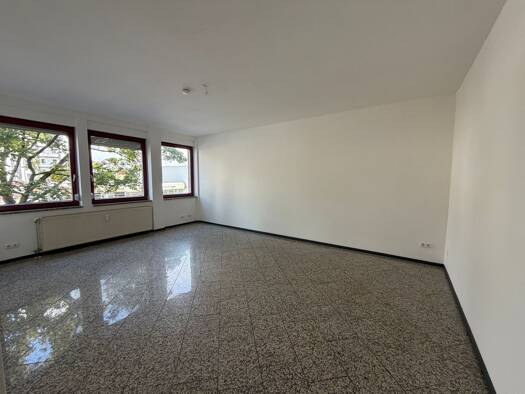 Wohnung zur Miete 750 € 2 Zimmer 58 m² Geschoss 1/7 frei ab sofort Gärten b Wöhrd Altstadt und engere Innenstadt 90491