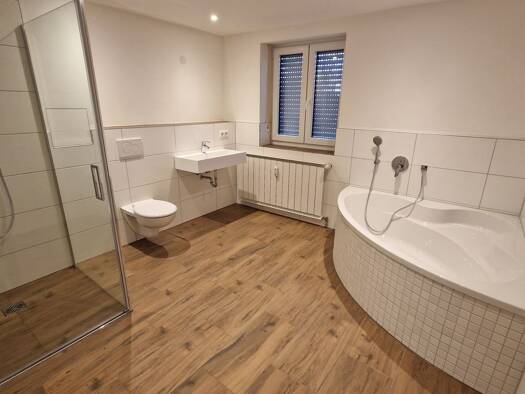Terrassenwohnung zur Miete 1.700 € 2,5 Zimmer 125 m² Geschoss EG/4 frei ab sofort Eching 85386