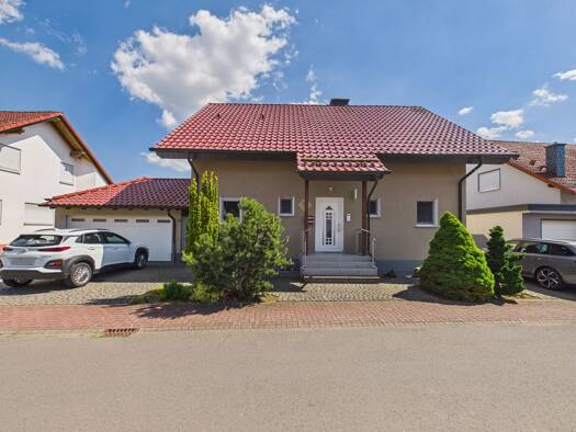 Einfamilienhaus zum Kauf 499.000 € 5 Zimmer 183 m² 801 m² Grundstück frei ab sofort Rodheim Hungen 35410