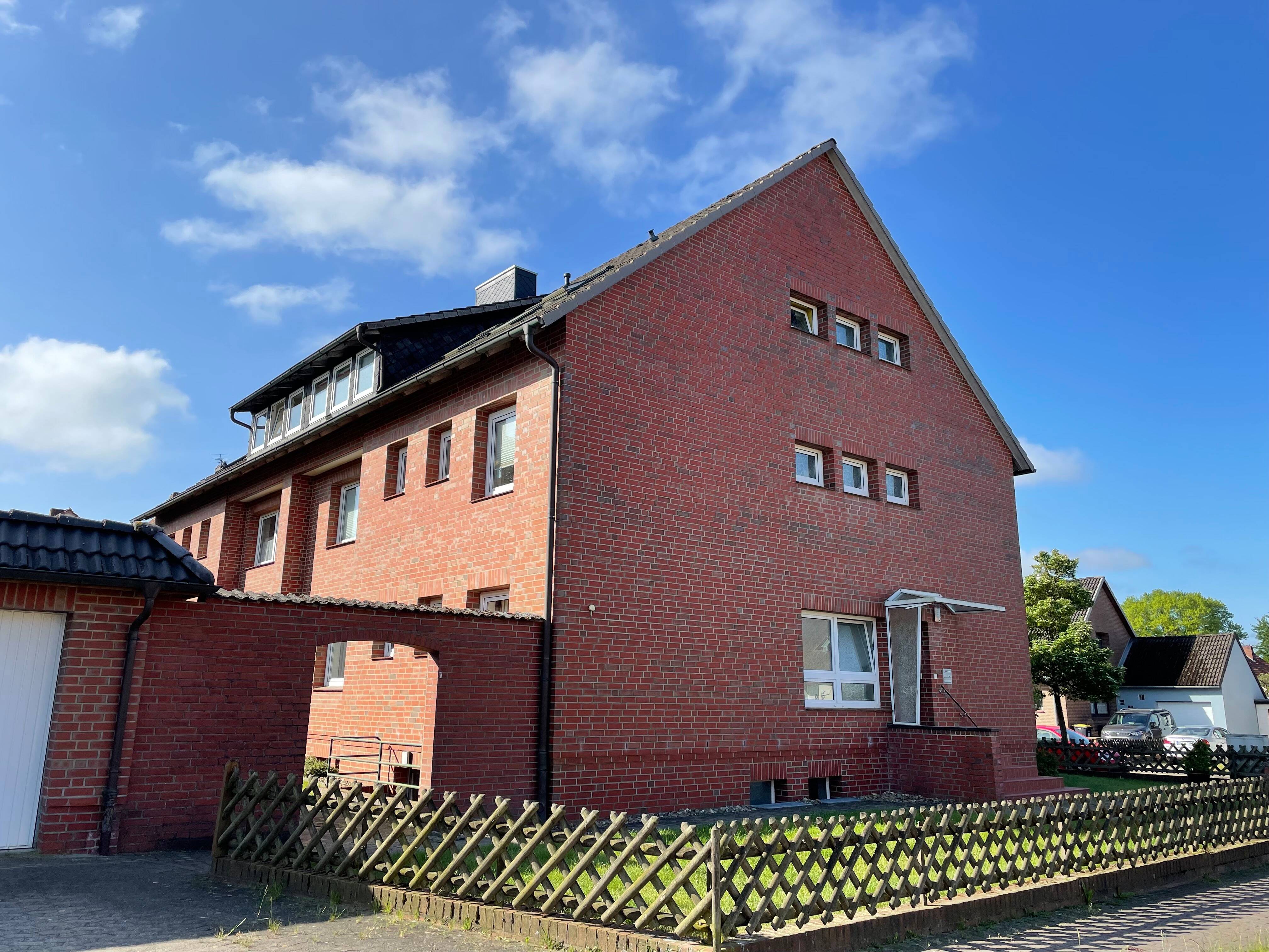 Immobilie in Soltau - Mehrfamilienhaus mit 6 Wohnungen in ruhiger Lage - Bild 0