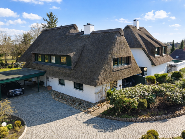 Villa zum Kauf provisionsfrei 2.195.000 € 14 Zimmer 495,6 m² 2.900 m² Grundstück Hittfeld Seevetal 21218