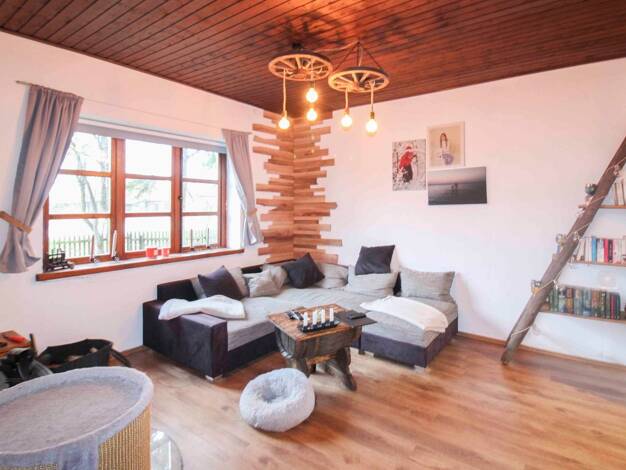 Einfamilienhaus zum Kauf 196.000 € 6 Zimmer 140,1 m² 3.700,1 m² Grundstück Pollhagen 31718