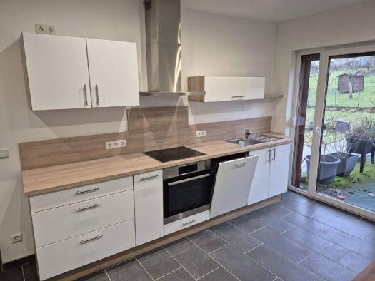 Wohnung zur Miete 800 € 3 Zimmer 100 m² Püttlingen 66346