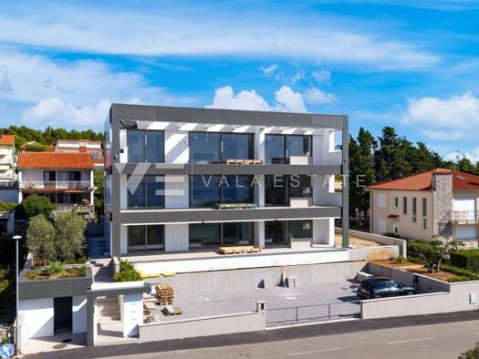 Wohnung zum Kauf - Erstbezug 1.980.000 € 4 Zimmer 209 m² 1. Geschoss Krk 51500