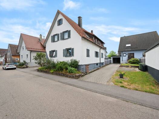 Mehrfamilienhaus zum Kauf 389.000 € 7 Zimmer 183 m² 190 m² Grundstück Pfinzweiler Straubenhardt 75334