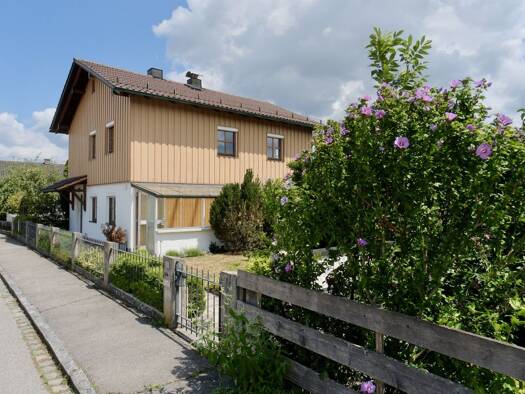 Einfamilienhaus zum Kauf 465.000 € 5 Zimmer 110 m² 888 m² Grundstück Marienberg 117 1/2 Marienberg Burghausen 84489